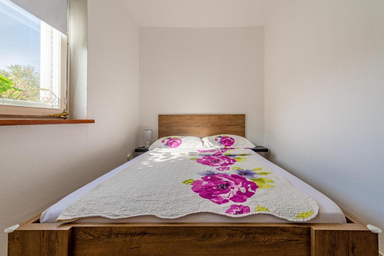 Apartments Villa Agape ヴィル エクステリア 写真