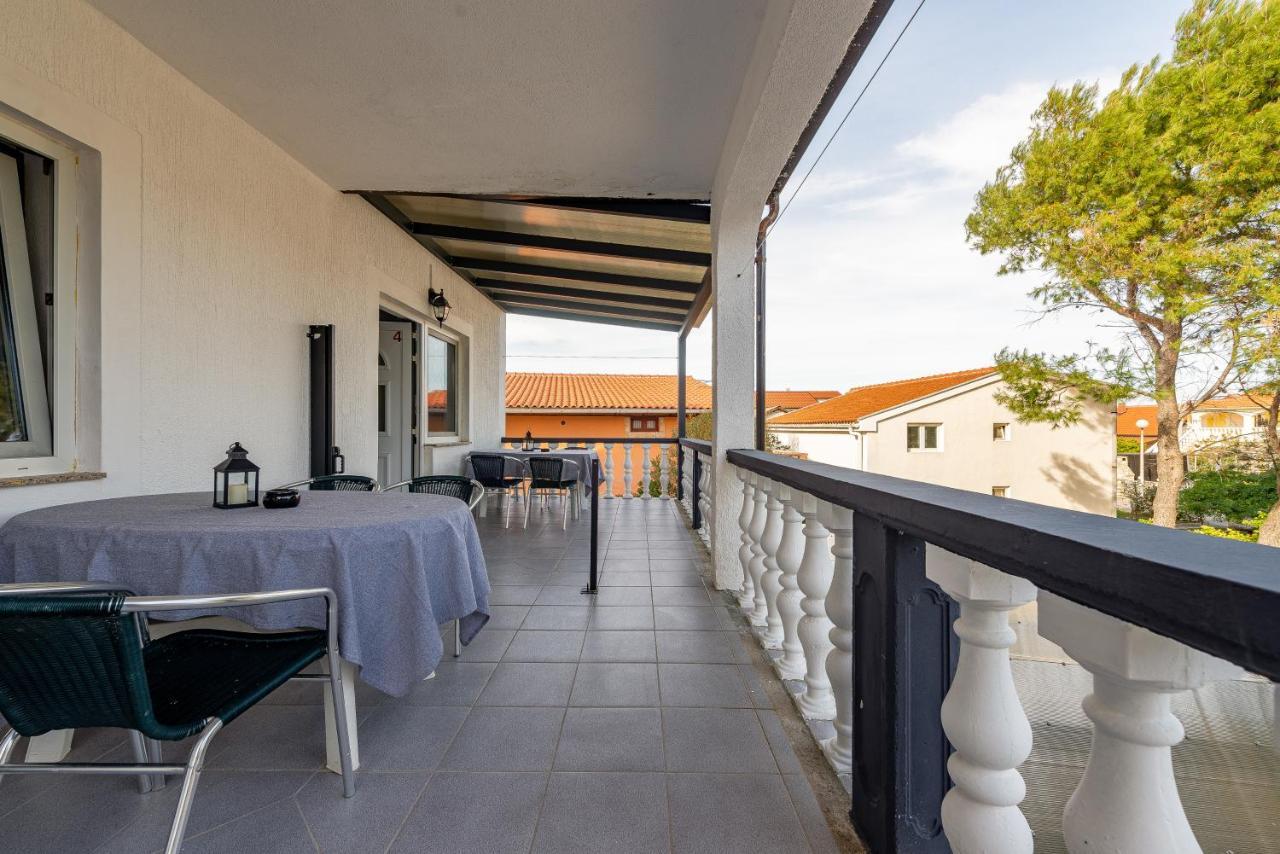 Apartments Villa Agape ヴィル エクステリア 写真