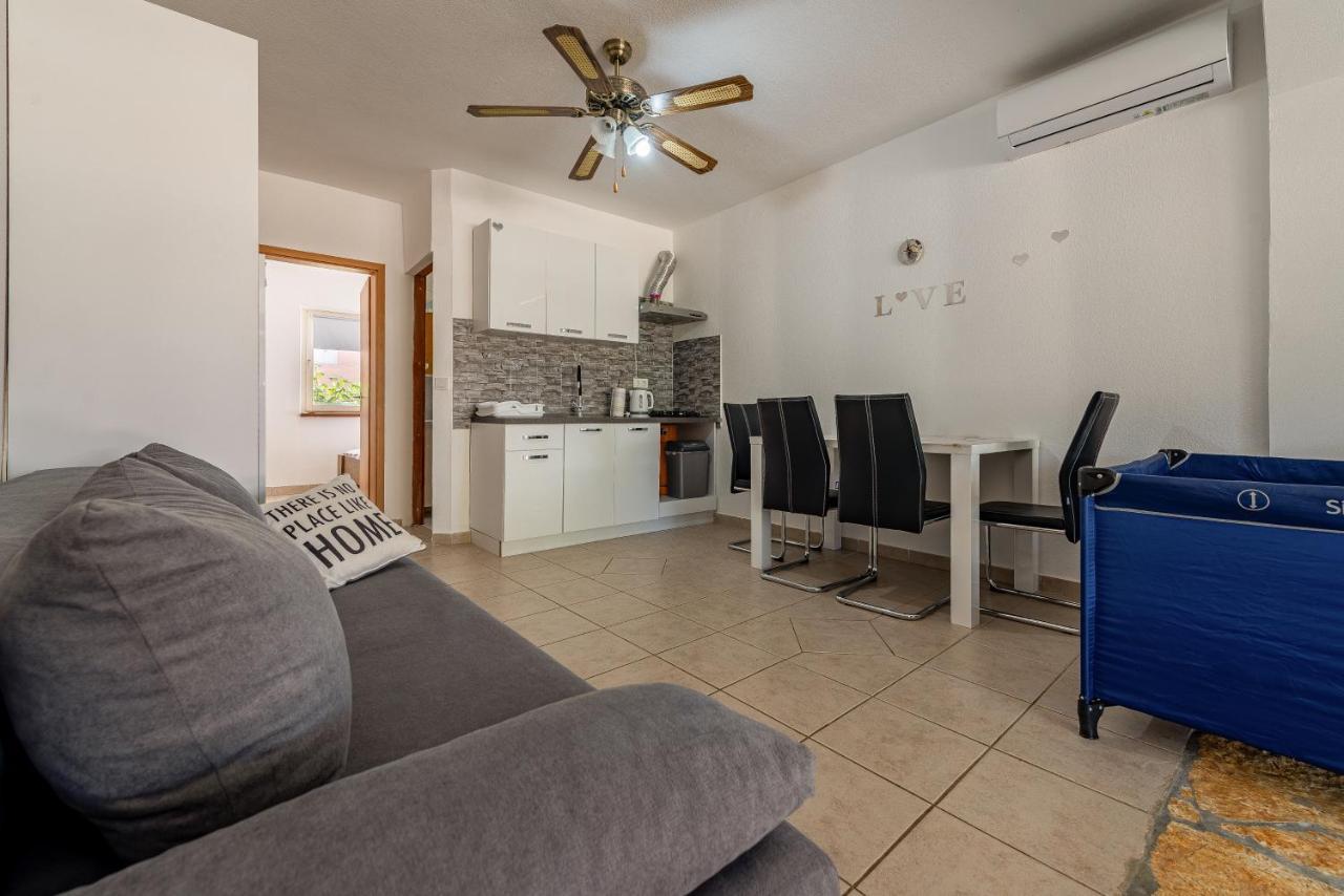 Apartments Villa Agape ヴィル エクステリア 写真