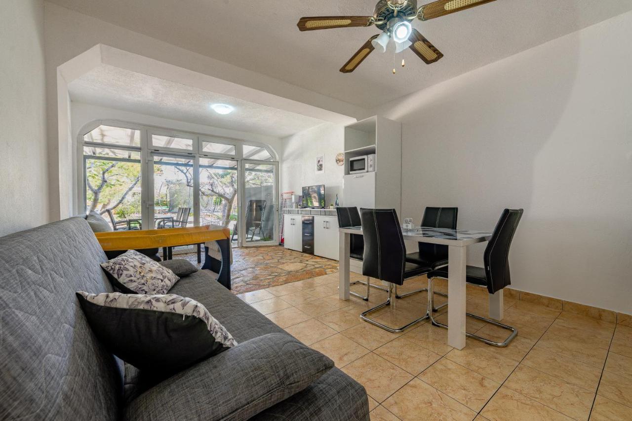 Apartments Villa Agape ヴィル エクステリア 写真