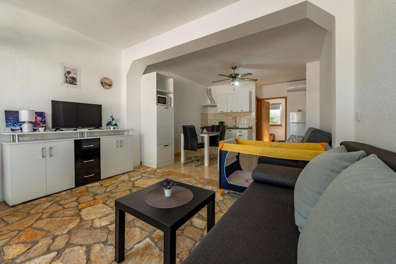 Apartments Villa Agape ヴィル エクステリア 写真