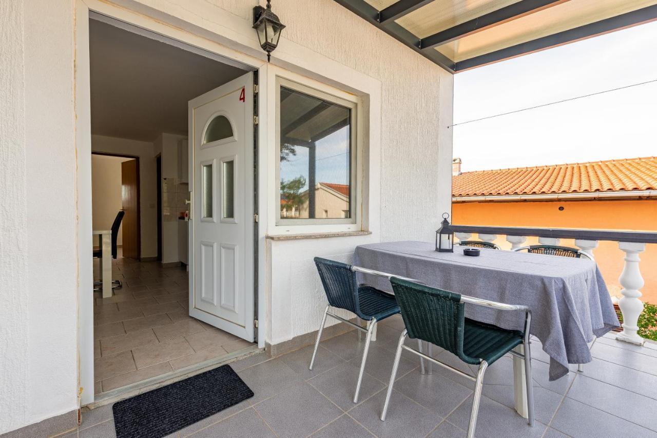 Apartments Villa Agape ヴィル エクステリア 写真